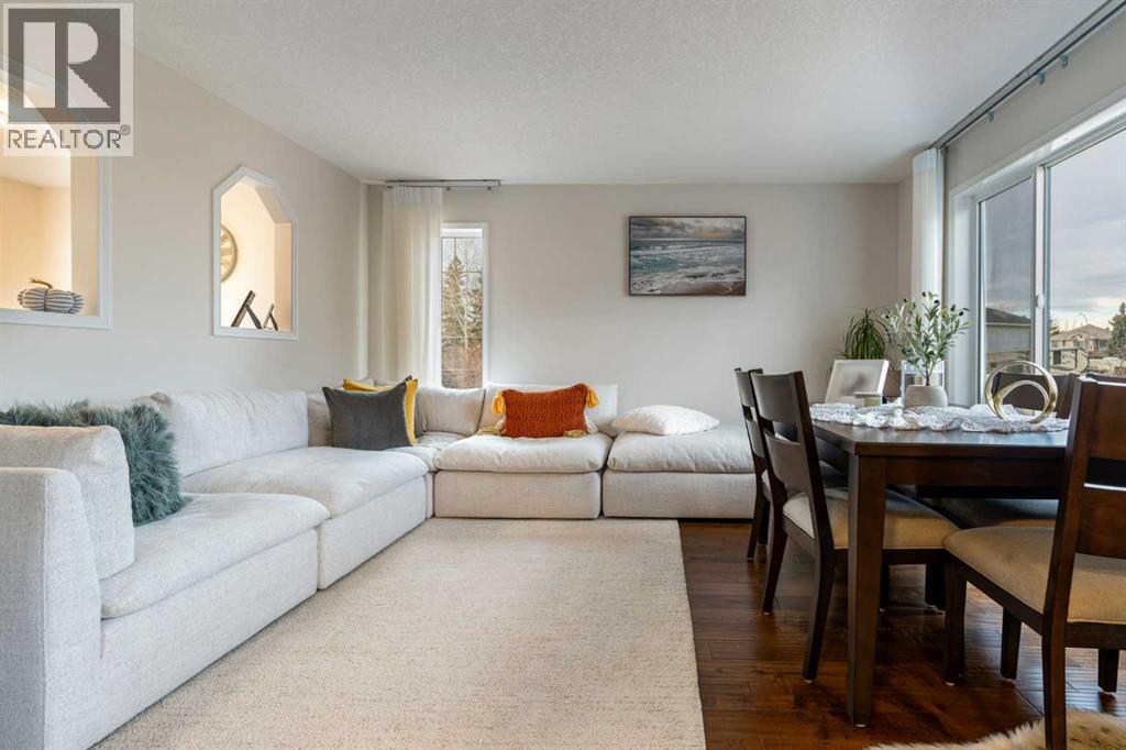 Single Family House for Sale in  Douglas Glen Heath SE Douglasdale/Glen Calgary 