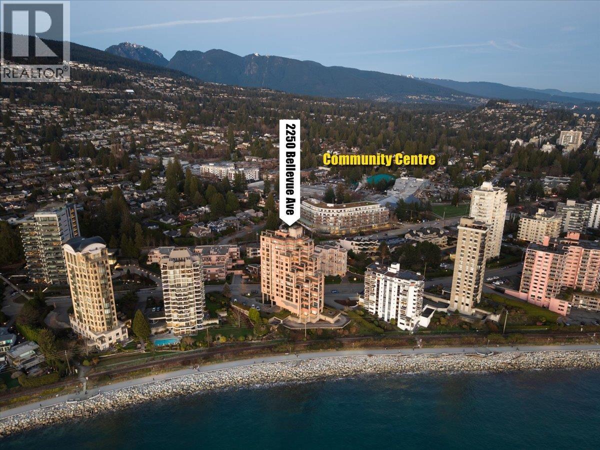 10 2250 BELLEVUE AVENUE, West Vancouver