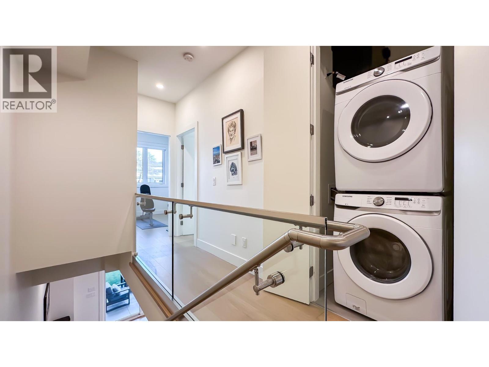 338 E 5TH STREET, North Vancouver