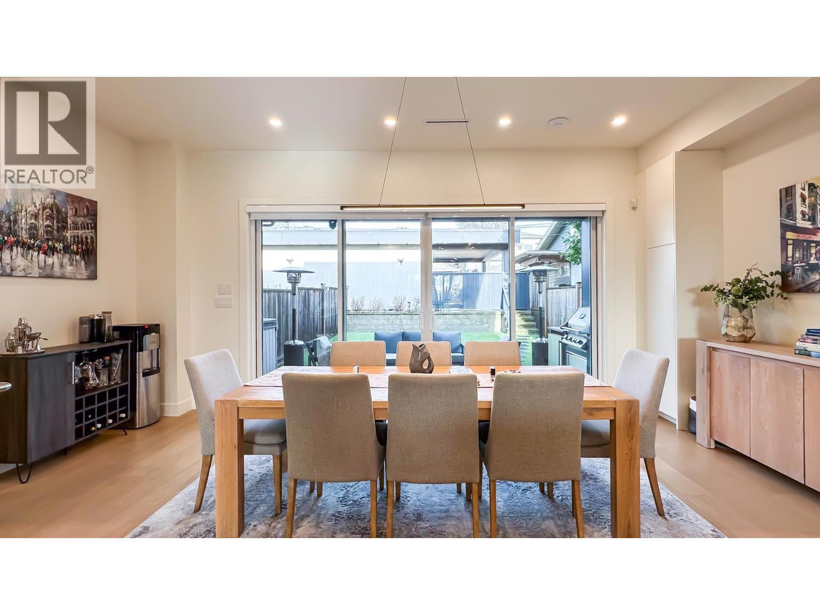 338 E 5TH STREET, North Vancouver