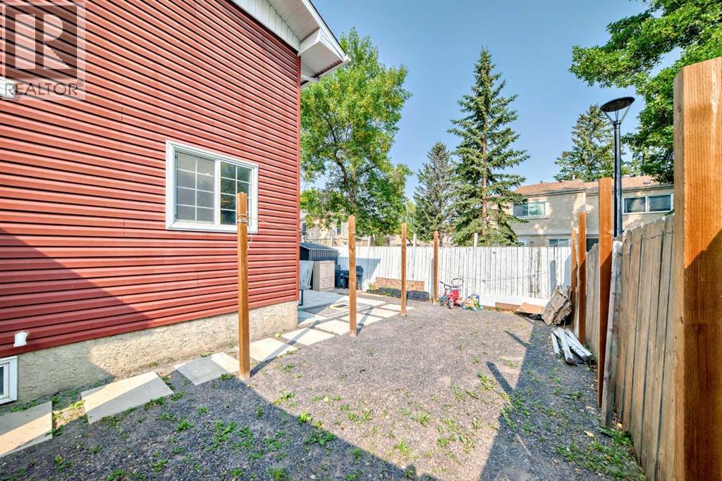 Single Family House for Sale in  Pineset Place NE Pineridge Calgary 