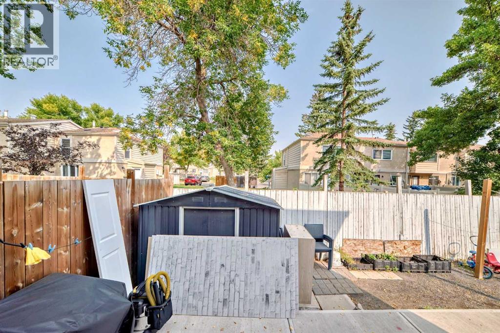 Single Family House for Sale in  Pineset Place NE Pineridge Calgary 
