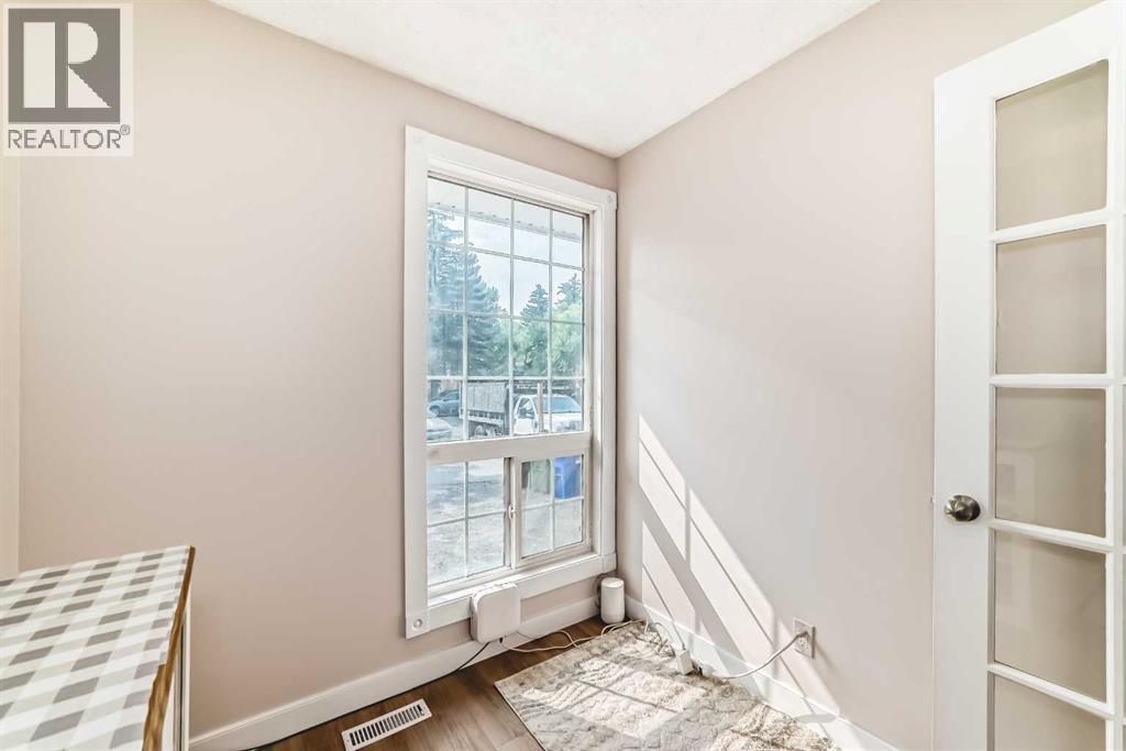 Single Family House for Sale in  Pineset Place NE Pineridge Calgary 