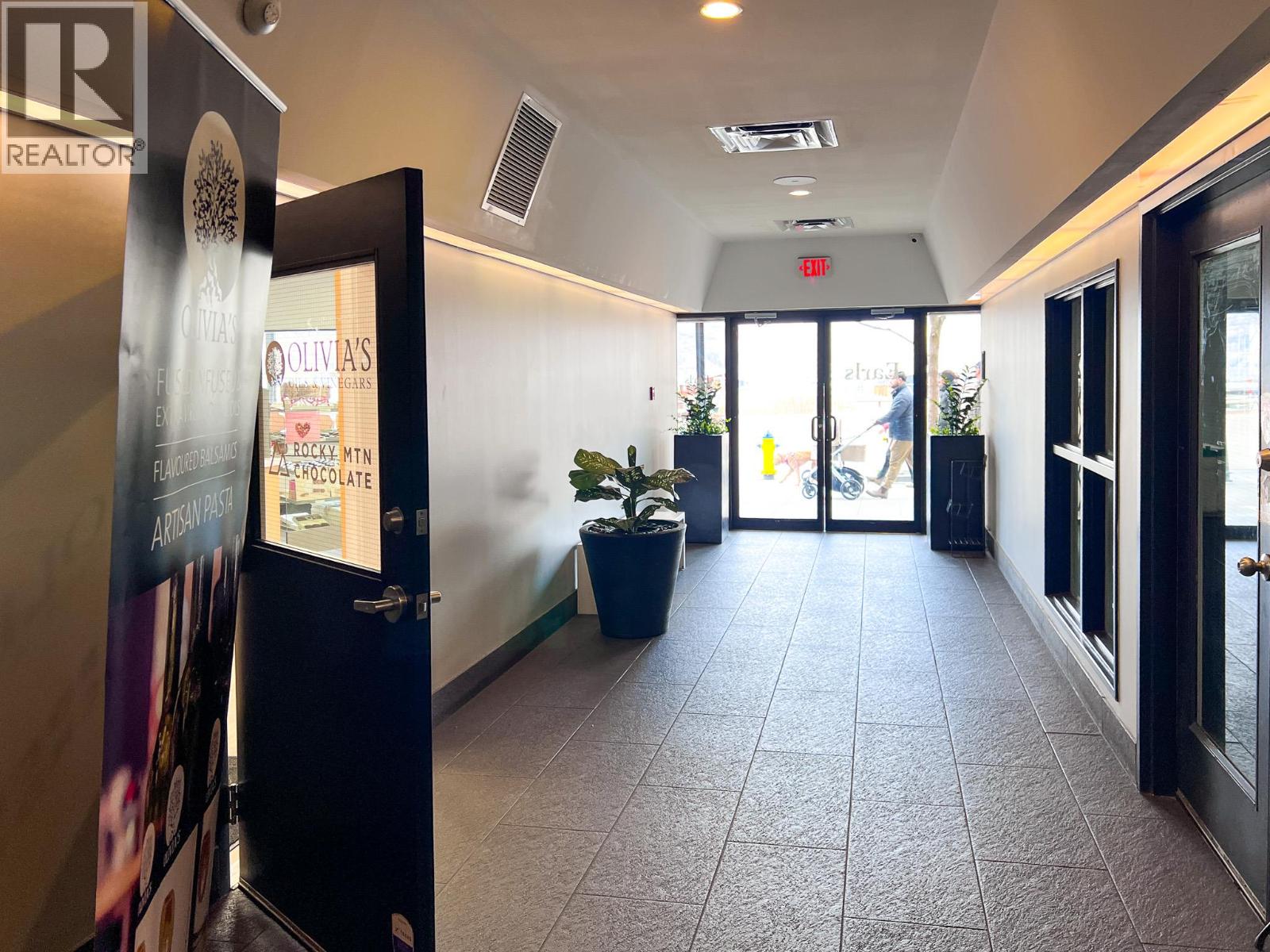  207 Bernard Avenue, Kelowna