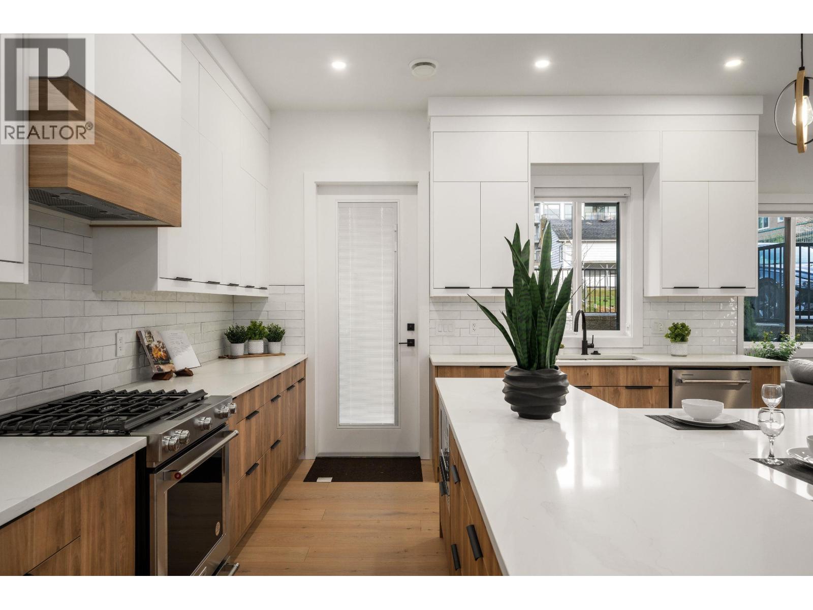 104 941 DANSEY AVENUE, Coquitlam