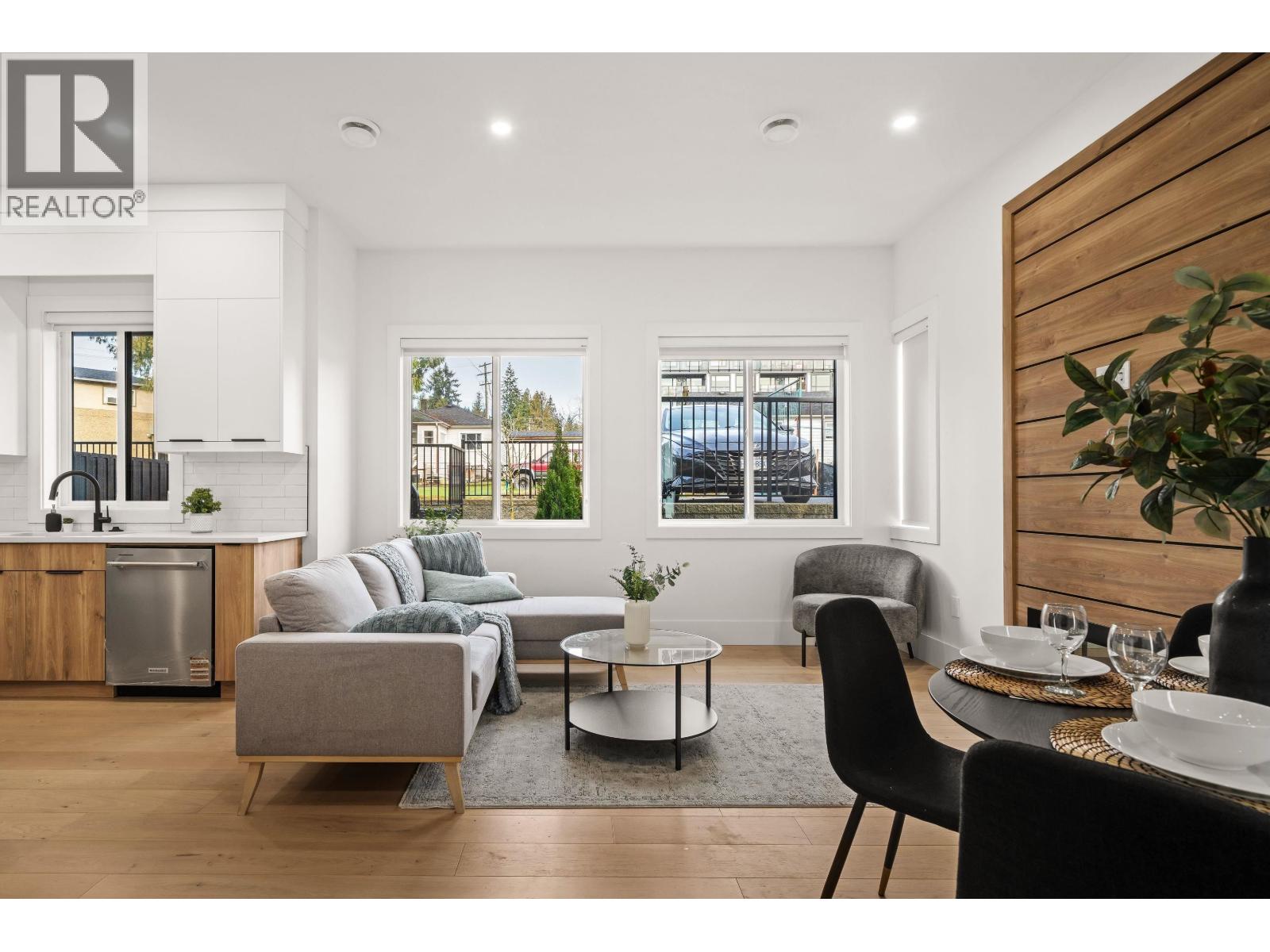 104 941 DANSEY AVENUE, Coquitlam