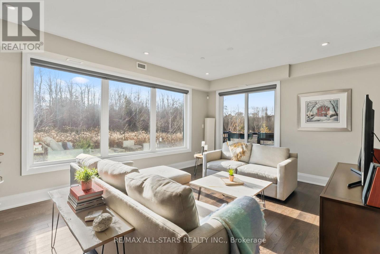 164 Cemetery Unit 103 photo 4