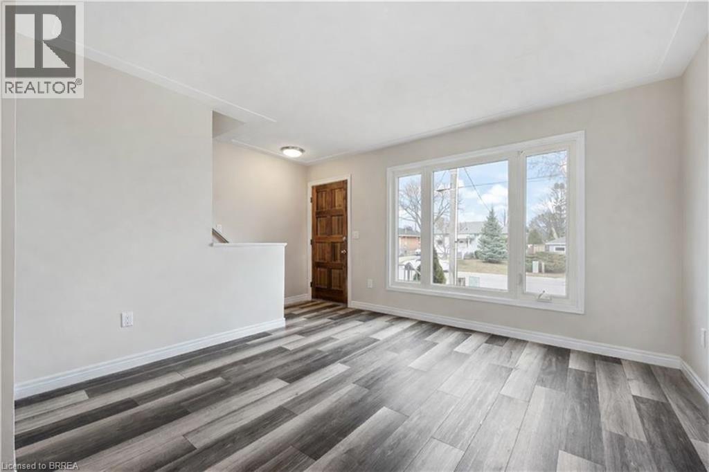 30 ROWANWOOD photo 2