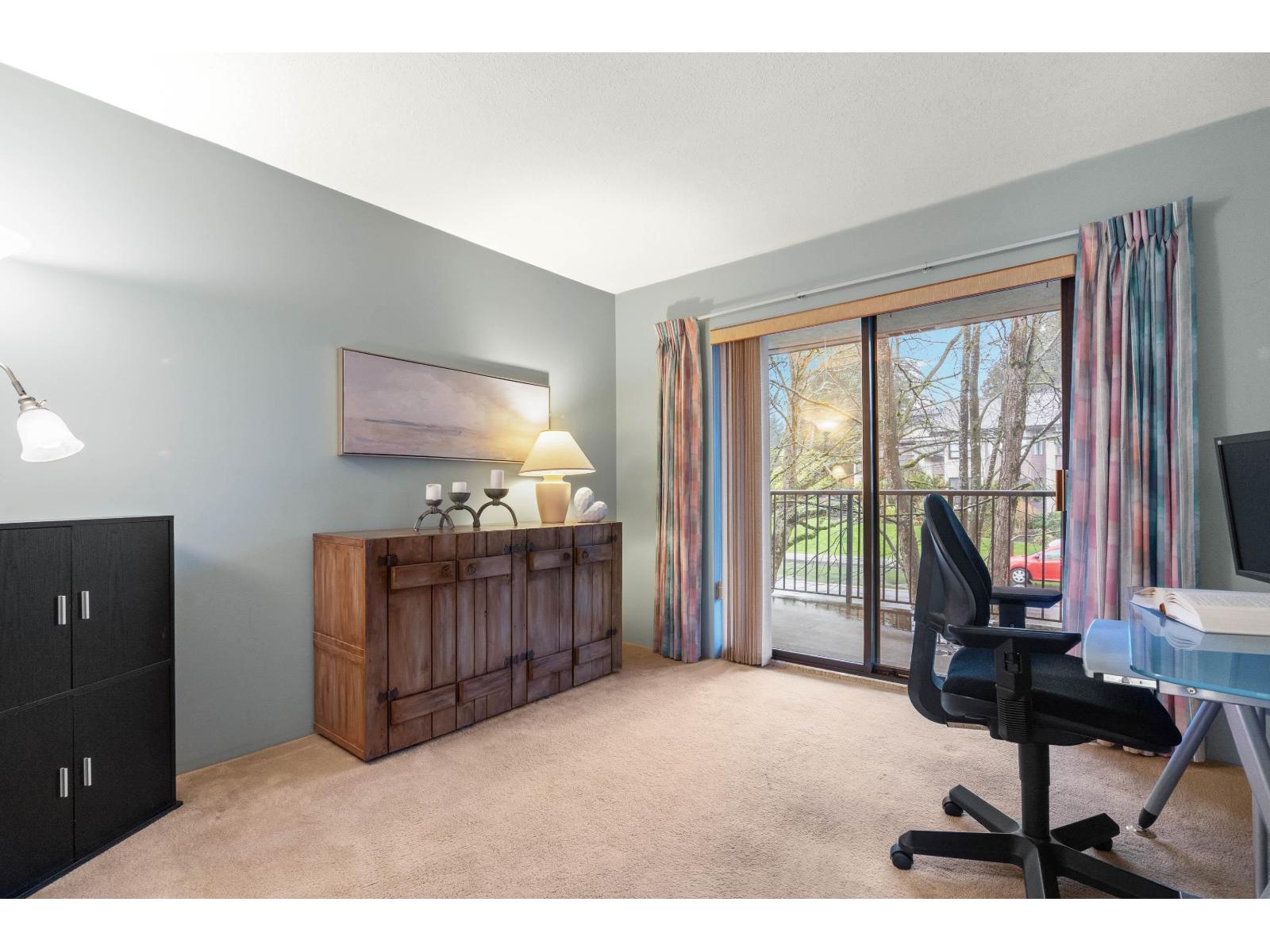 202 14950 THRIFT AVENUE, White Rock