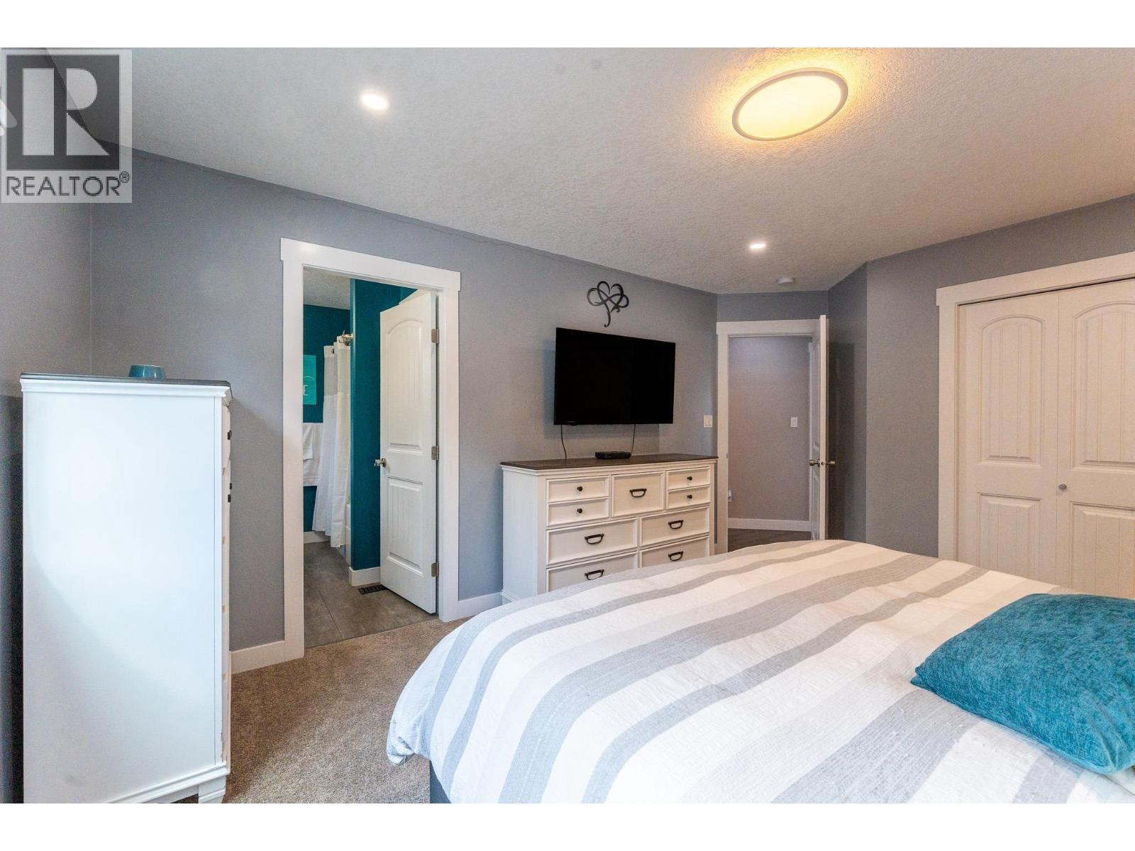 5283 WOODSTOCK COURT - 18