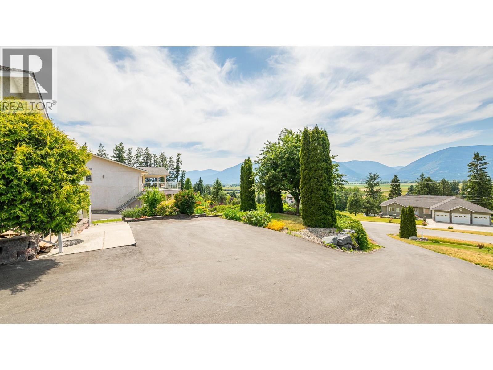 1506 1ST Avenue NW, Creston