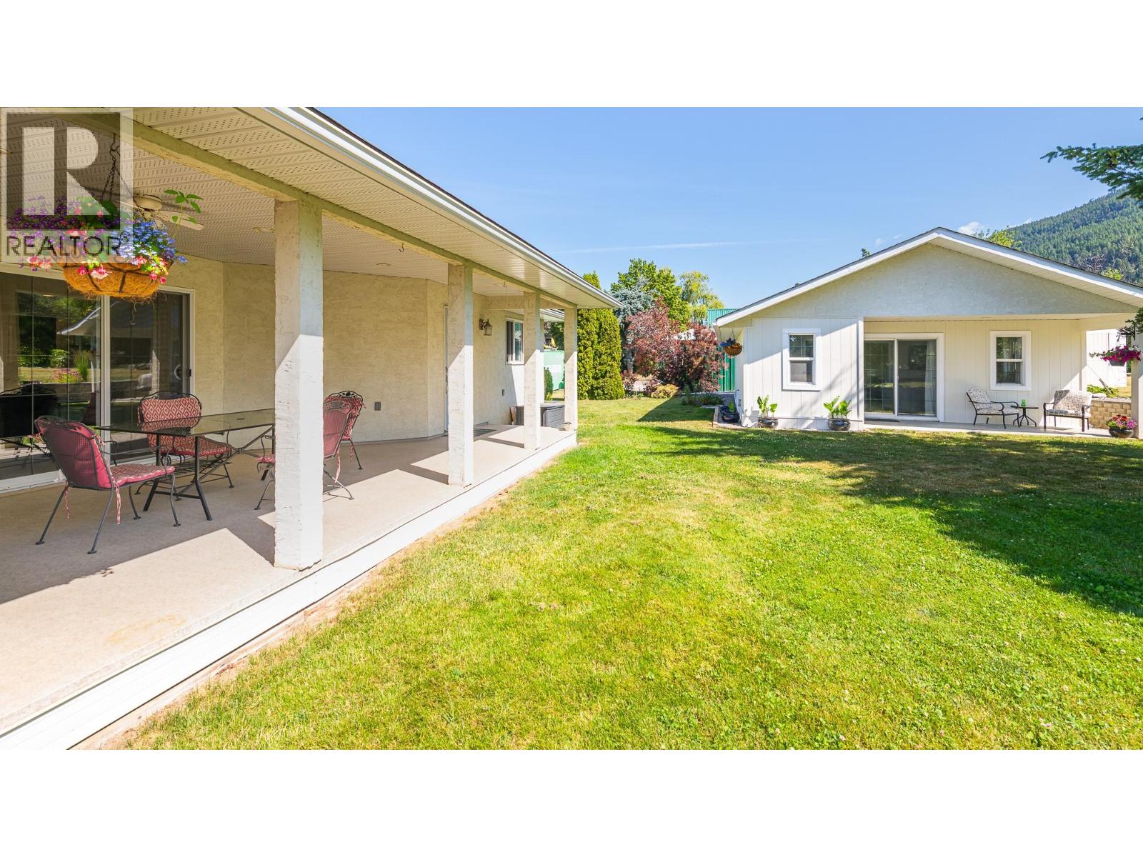 1506 1ST Avenue NW, Creston