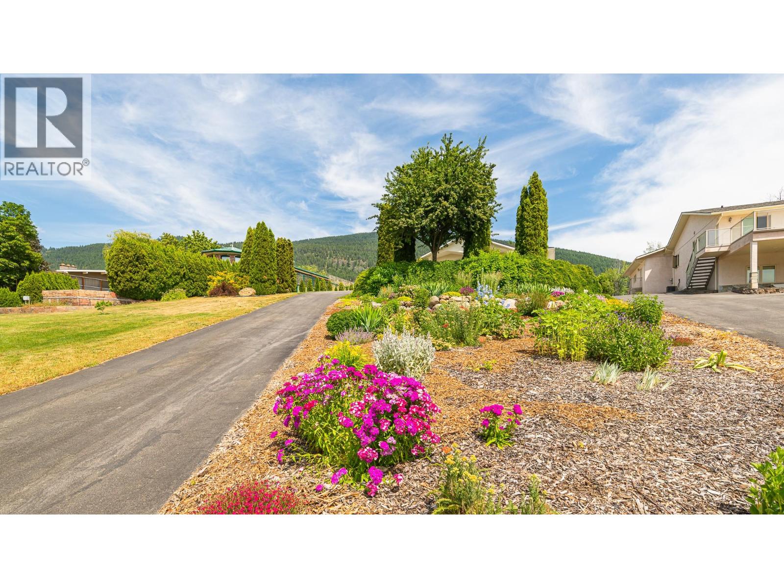 1506 1ST Avenue NW, Creston