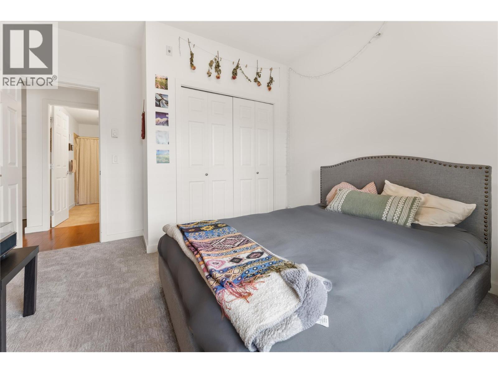 102 2120 Shannon Ridge Drive, West Kelowna