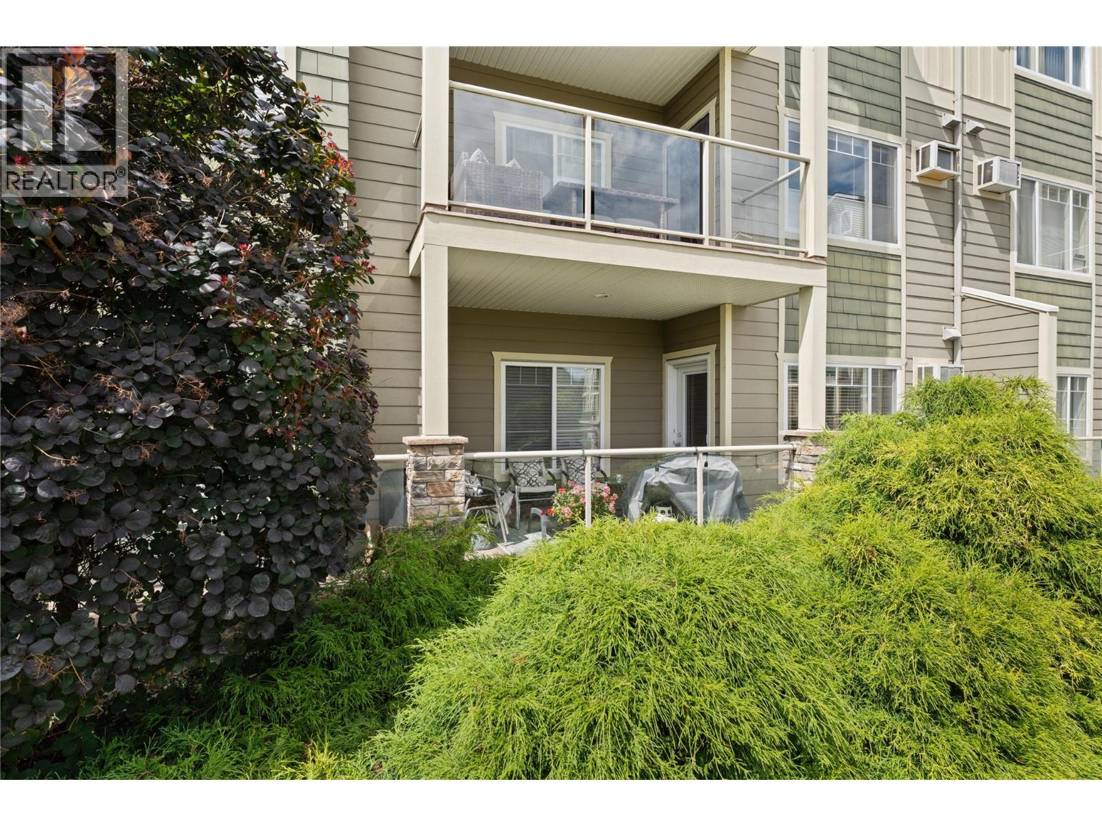 102 2120 Shannon Ridge Drive, West Kelowna