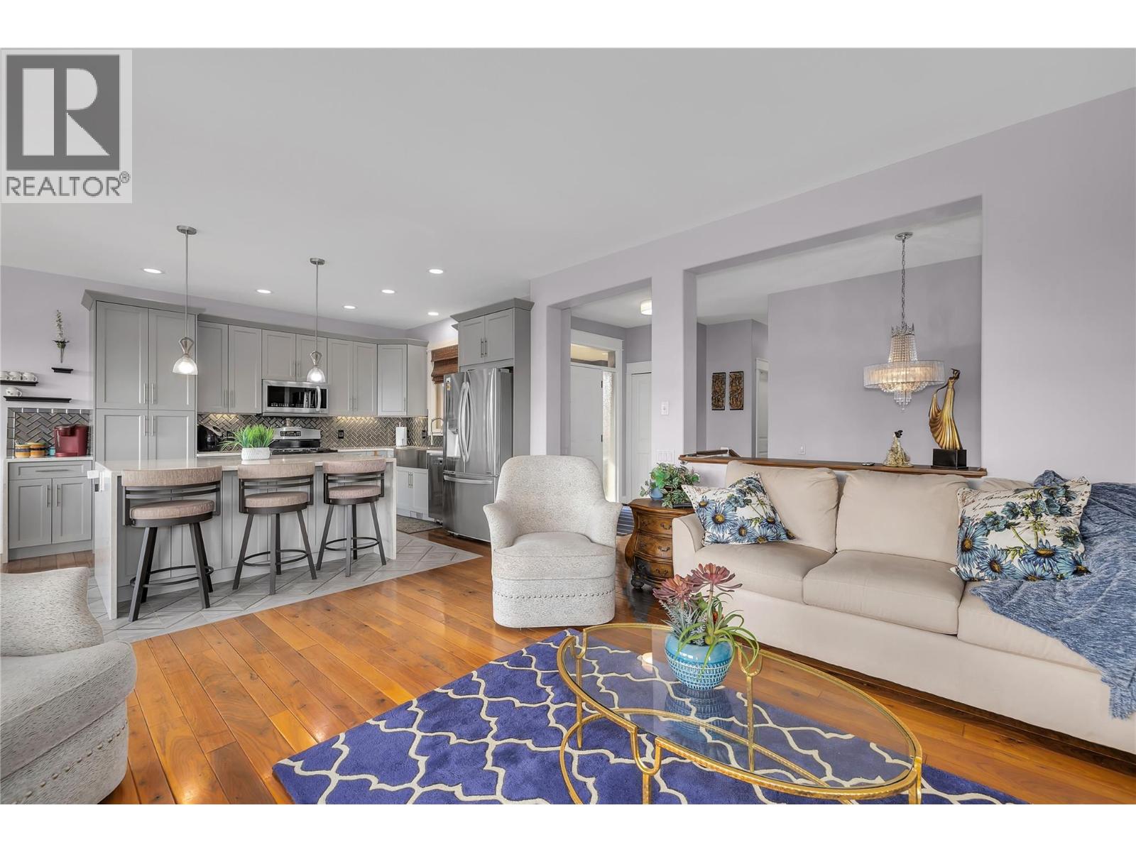  4108 Solana Place, Westbank