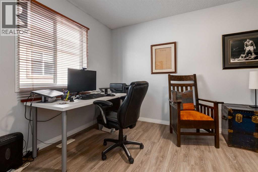 Single Family House for Sale in    Street SW Richmond Calgary 