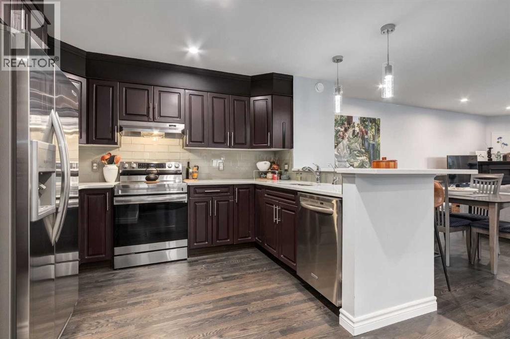 Single Family House for Sale in    Street SW Richmond Calgary 