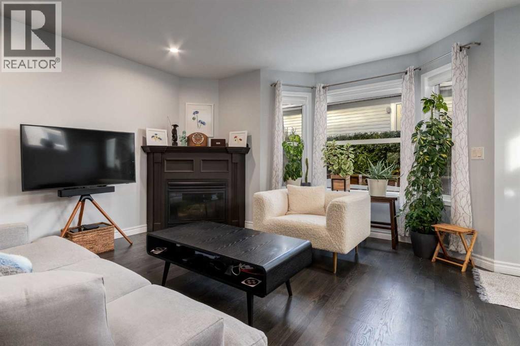 Single Family House for Sale in    Street SW Richmond Calgary 