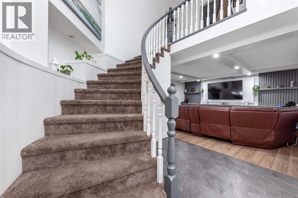 Single Family House for Sale in  Woodbrook Road SW Woodbine Calgary 