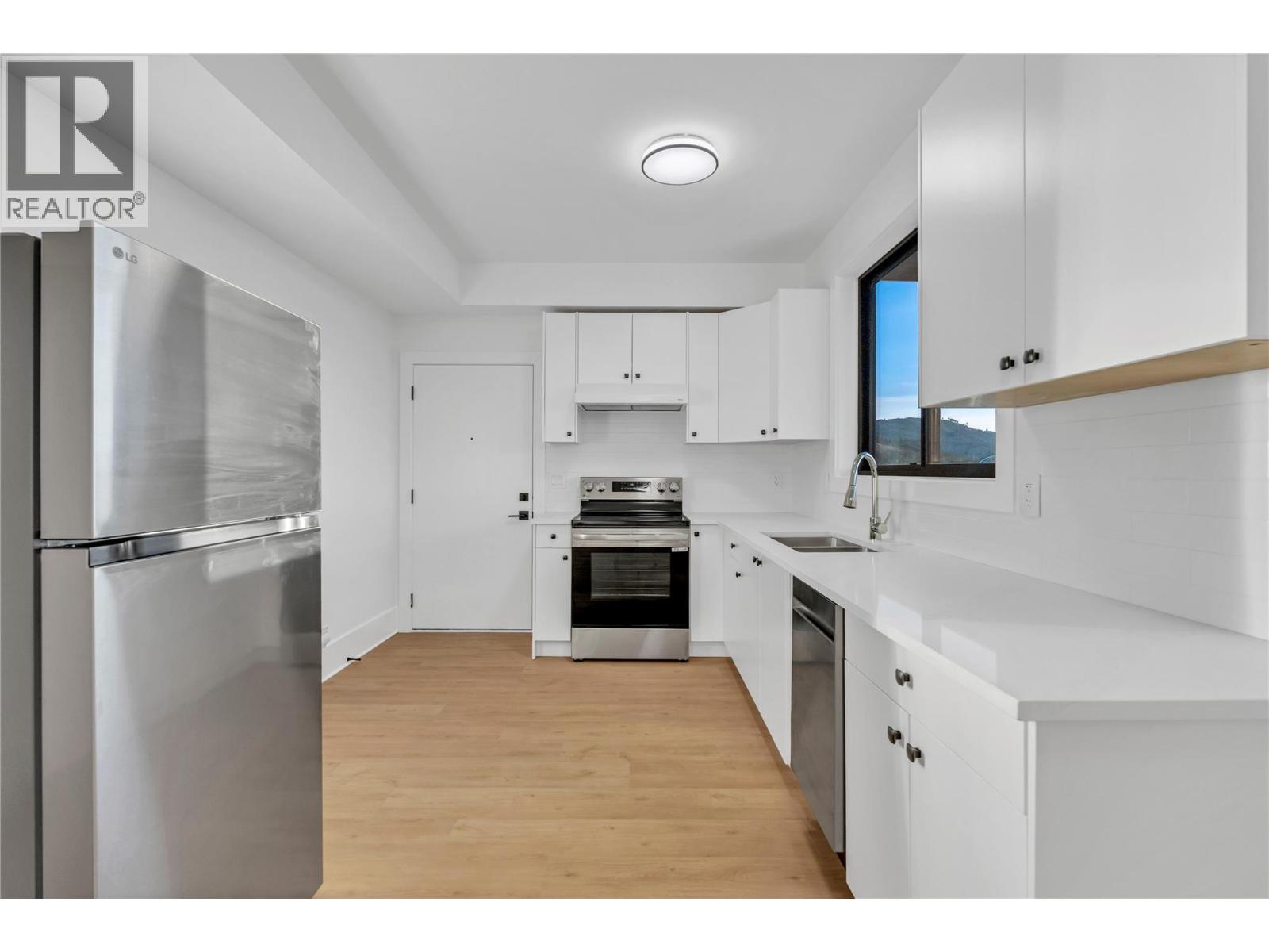  1077 Antler Drive, Penticton