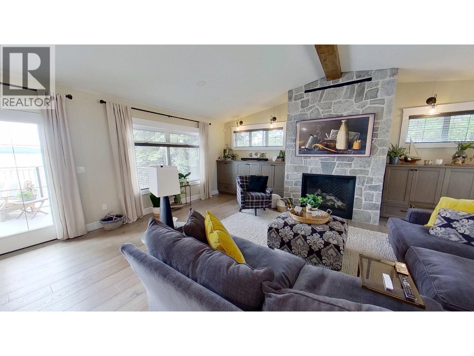 13775 GOLF COURSE ROAD, Charlie Lake