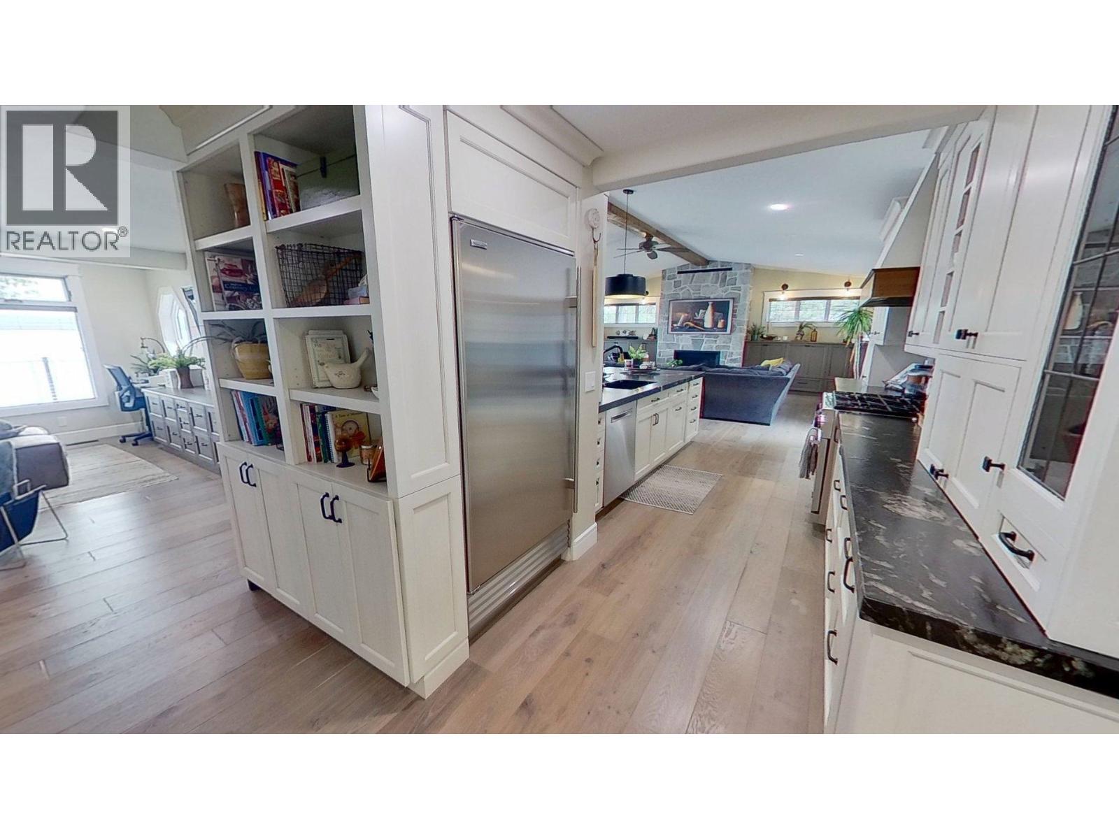 13775 GOLF COURSE ROAD, Charlie Lake