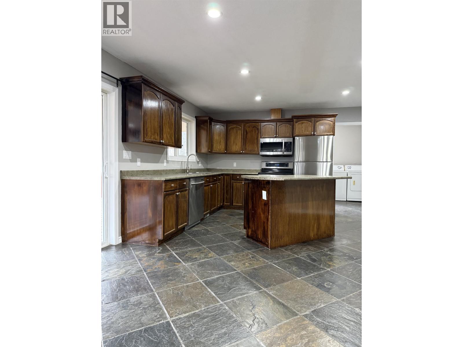 6017 CEDAR CREEK ROAD - 10