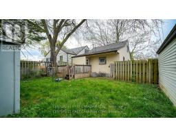 19 Montgomery Drive, Chatham Kent, ON N8A1P2 Photo 14