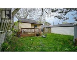 19 Montgomery Drive, Chatham Kent, ON N8A1P2 Photo 8