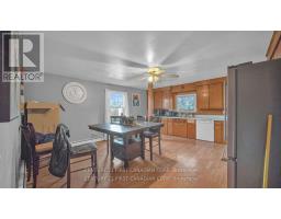 19 Montgomery Drive, Chatham Kent, ON N8A1P2 Photo 13