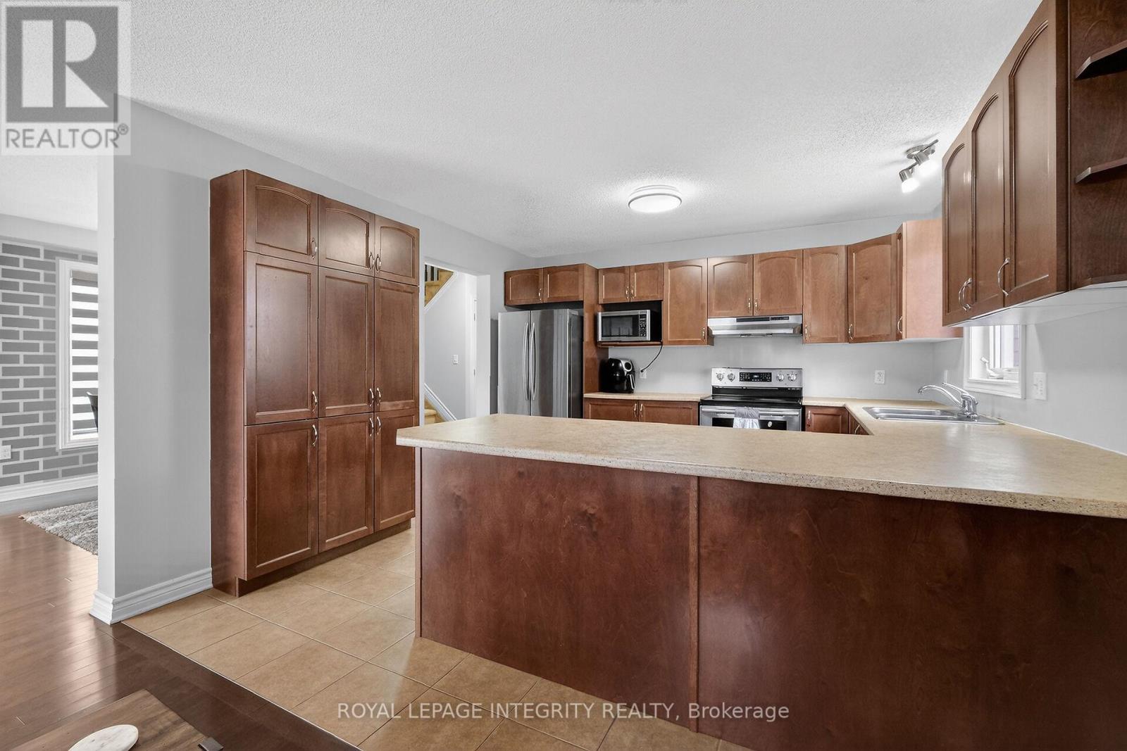 281 STERLING AVENUE — photo 23