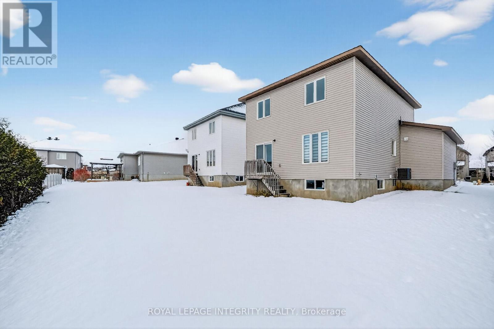 281 STERLING AVENUE — photo 44