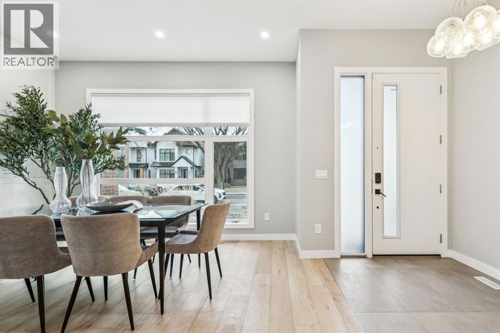 Single Family House for Sale in   Avenue NW Parkdale Calgary 