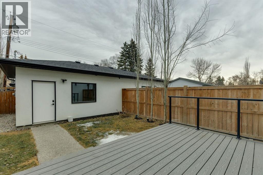 Single Family House for Sale in   Avenue NW Parkdale Calgary 