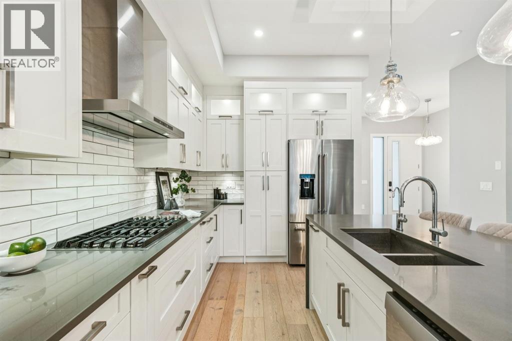 Single Family House for Sale in   Avenue NW Parkdale Calgary 