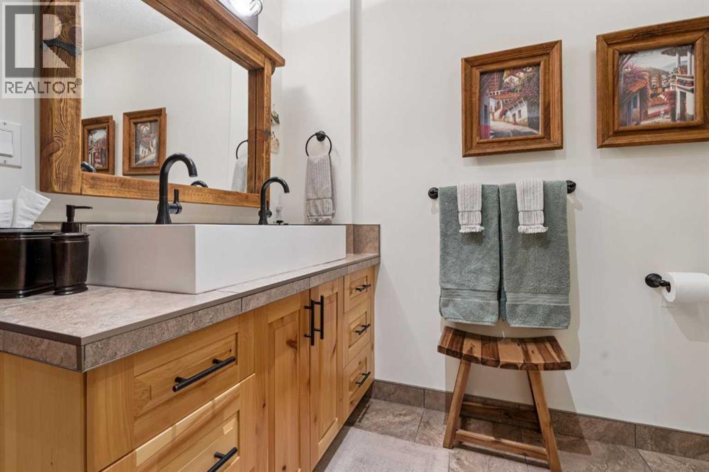 Single Family House 4 Level for Sale in  Viceroy Drive NW Varsity Calgary 