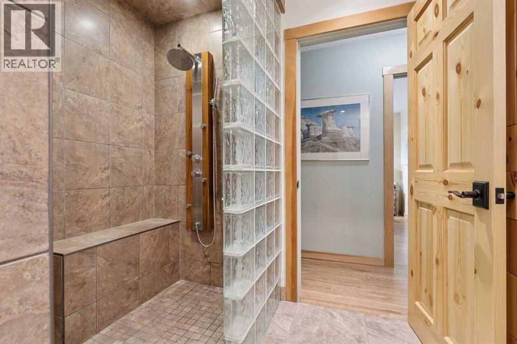 Single Family House 4 Level for Sale in  Viceroy Drive NW Varsity Calgary 