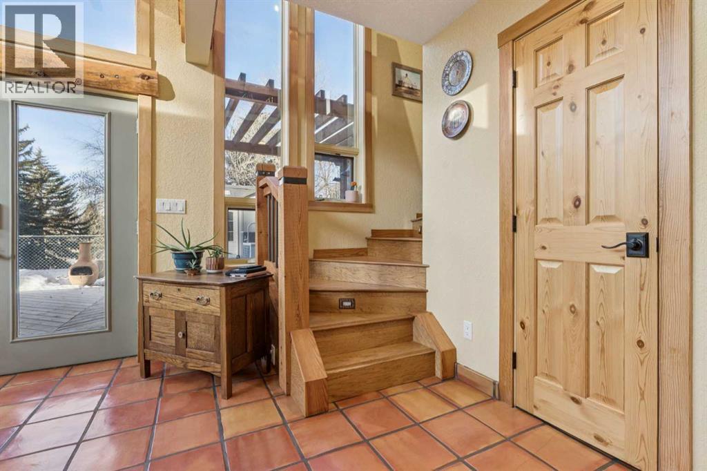 Single Family House 4 Level for Sale in  Viceroy Drive NW Varsity Calgary 