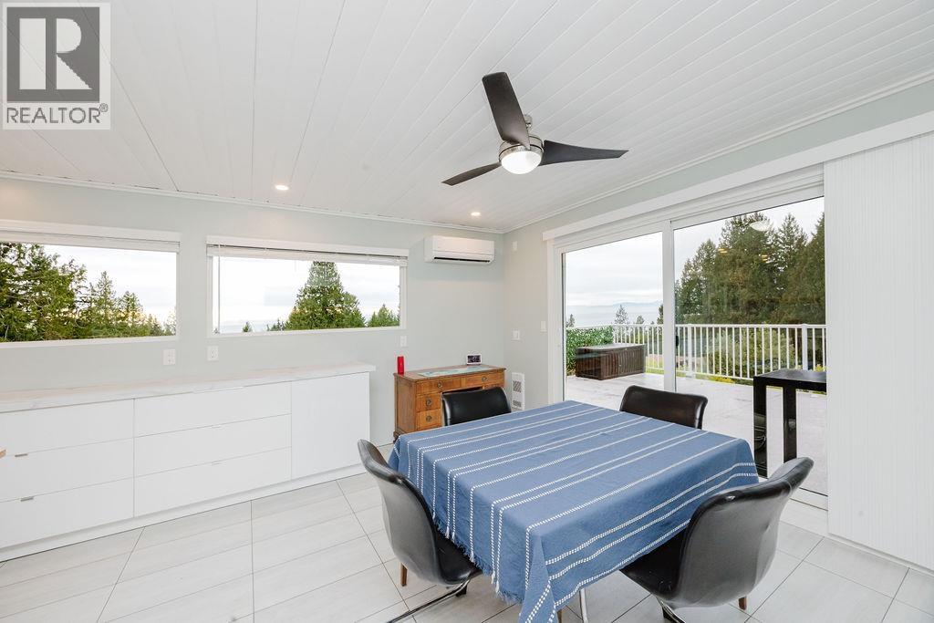 1405 VELVET ROAD, Gibsons