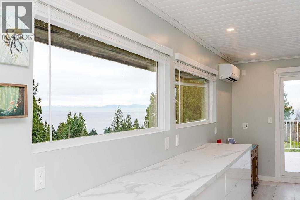 1405 VELVET ROAD, Gibsons