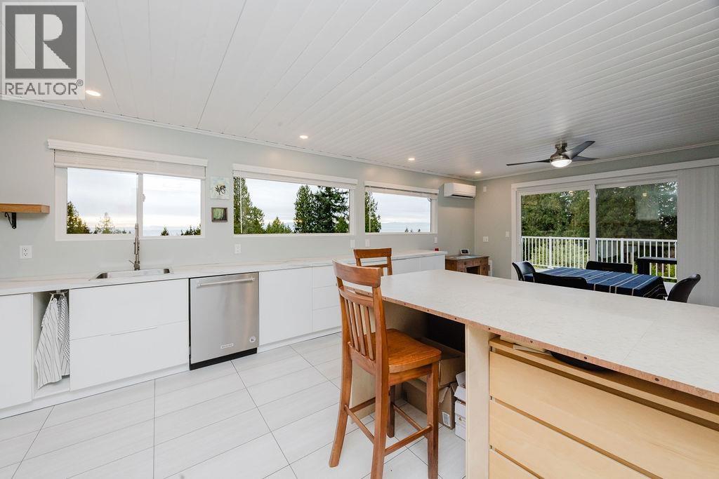 1405 VELVET ROAD, Gibsons