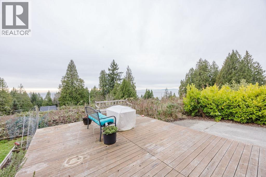 1405 VELVET ROAD, Gibsons