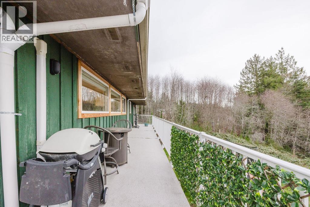 1405 VELVET ROAD, Gibsons