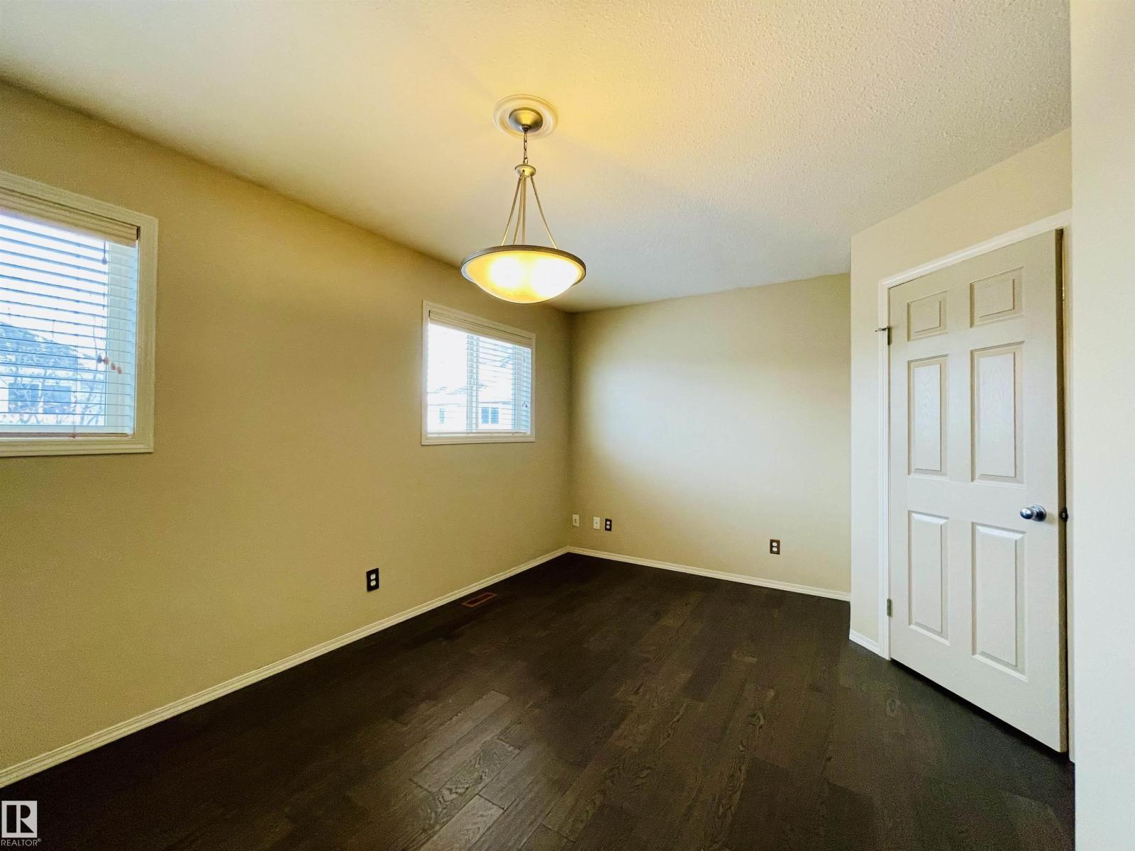 
          78 230 EDWARDS Drive SW
            <br/>
            <span>Edmonton</span>
            , 
            <span>AB</span>
             <span>T6X1G7</span>
         - Photo 7