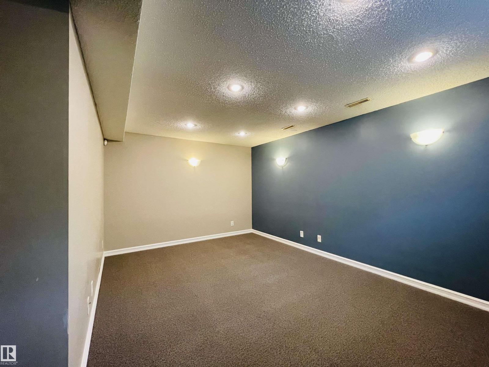 
          78 230 EDWARDS Drive SW
            <br/>
            <span>Edmonton</span>
            , 
            <span>AB</span>
             <span>T6X1G7</span>
         - Photo 22