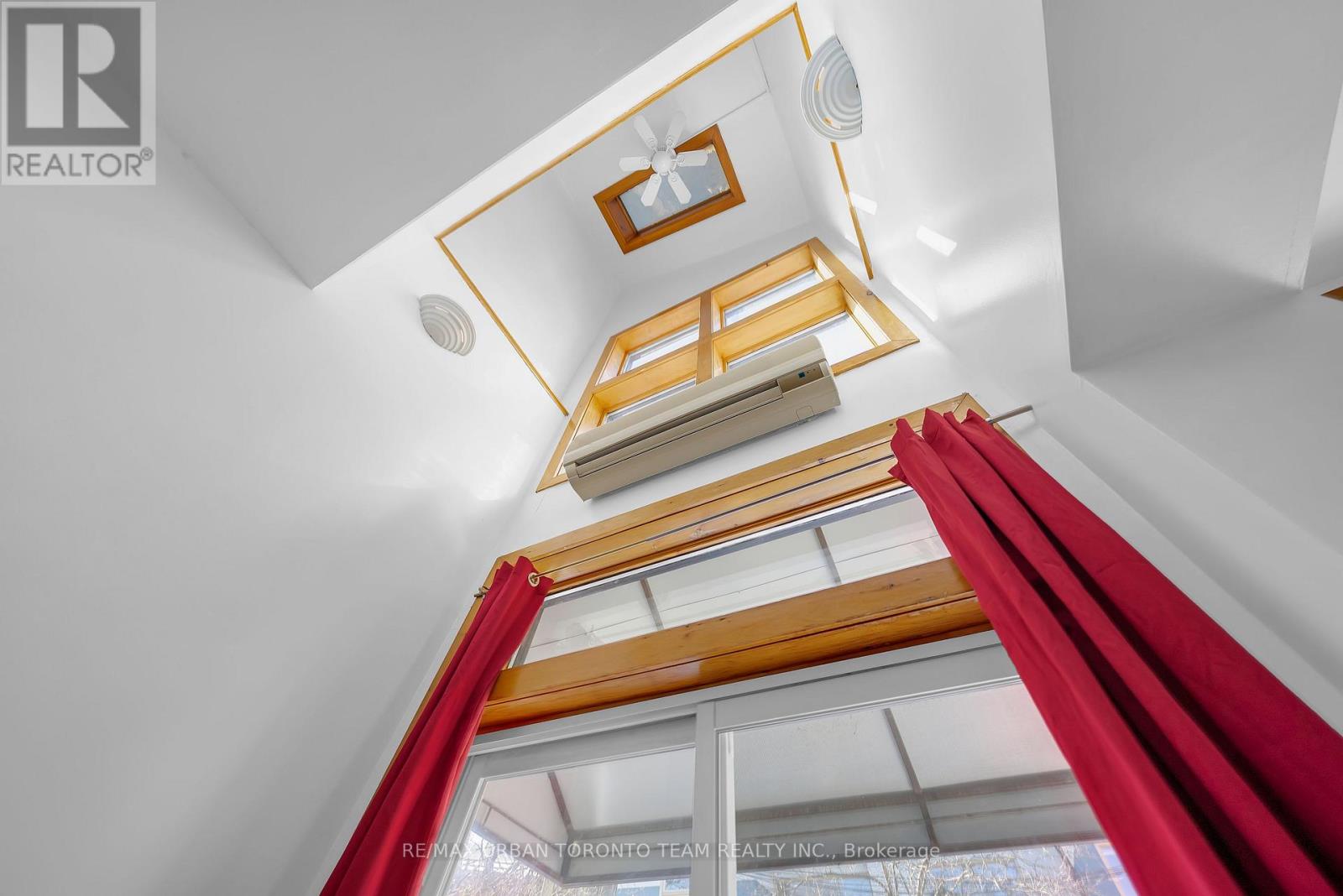 UNIT #1 - 14 BRIGHT STREET - Photo 3 of 32, Toronto (Moss Park), Ontario