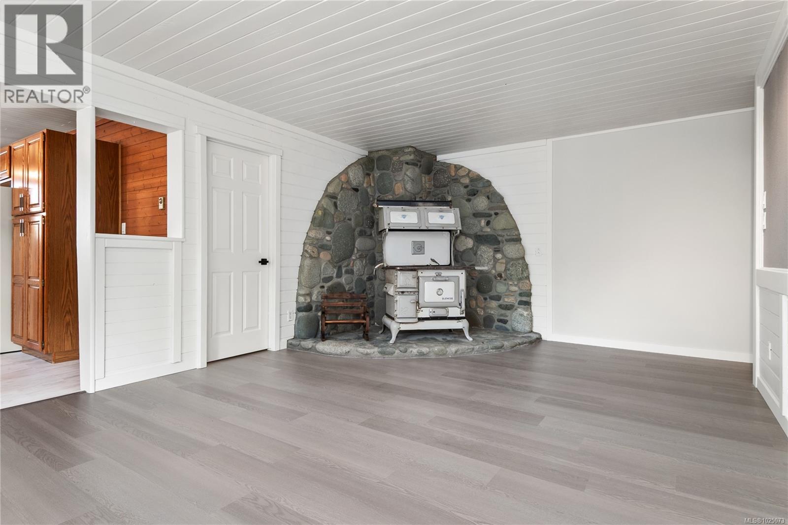 217 Larwood Rd, Campbell River