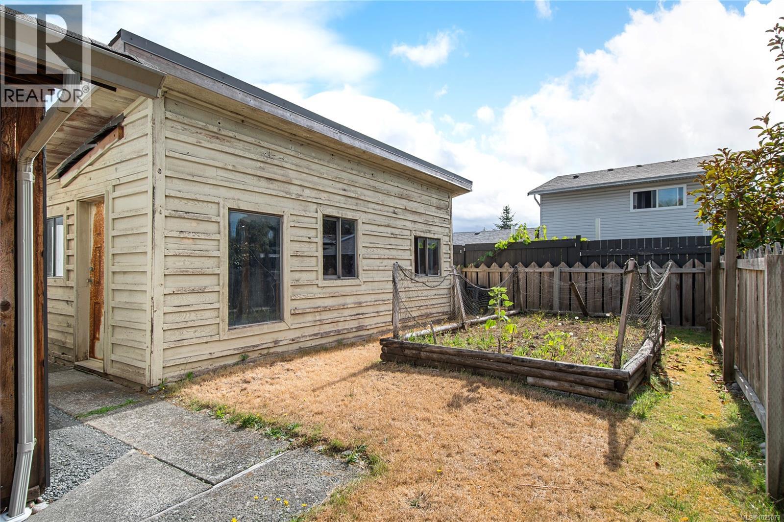 217 Larwood Rd, Campbell River