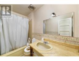 26 Larchmount Avenue, Toronto, ON M4M2Y7 Photo 14